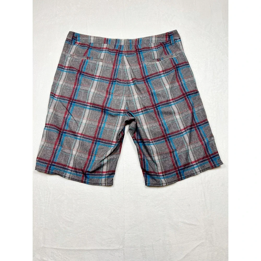 Travis Mathew Golf Shorts 36 Lightweight Plaid Outdoors Preppy Activewear